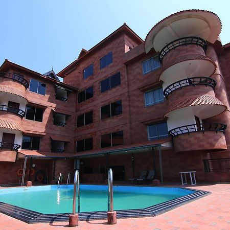 Westway Hotel Kozhikode Ngoại thất bức ảnh