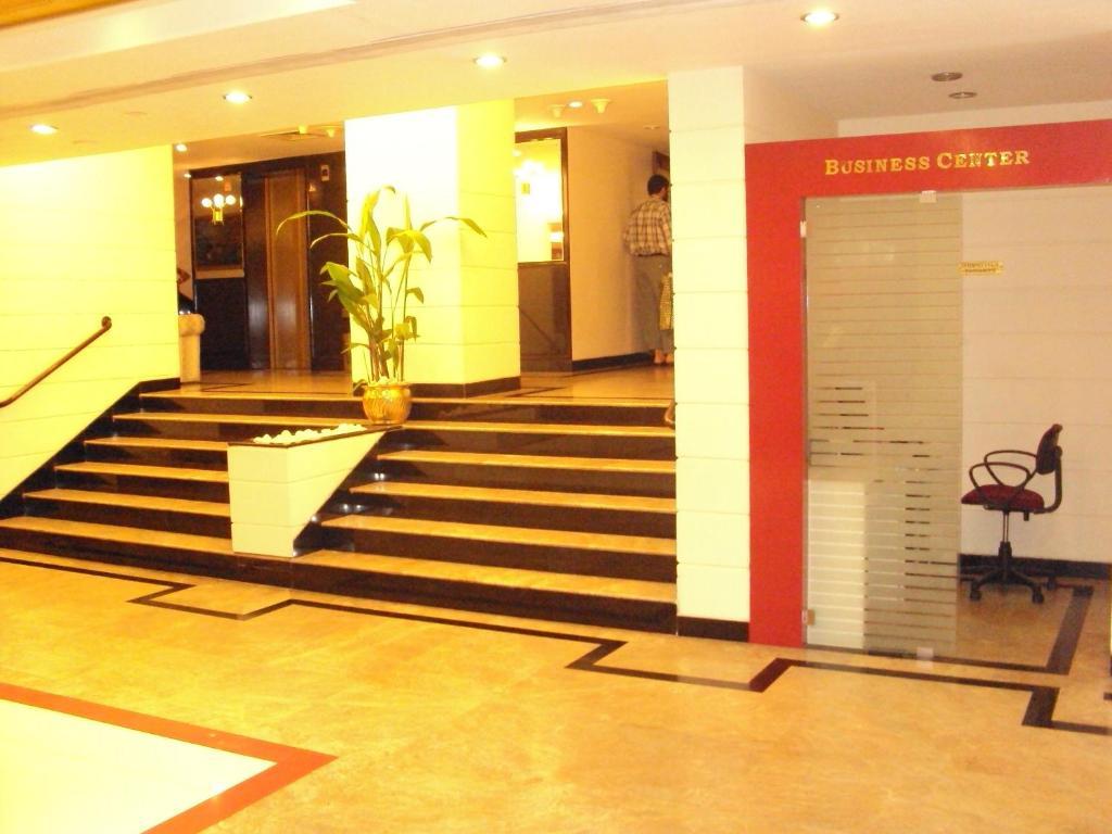 Westway Hotel Kozhikode Ngoại thất bức ảnh