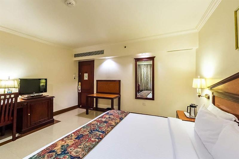 Westway Hotel Kozhikode Ngoại thất bức ảnh