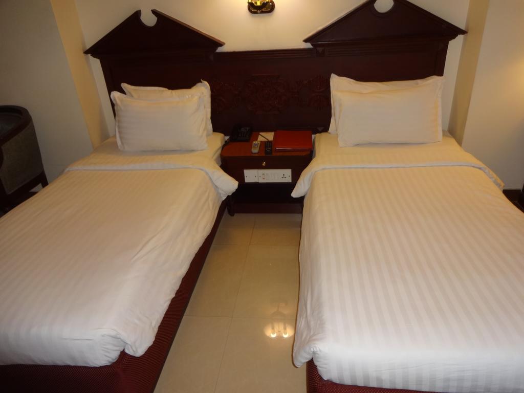 Westway Hotel Kozhikode Ngoại thất bức ảnh