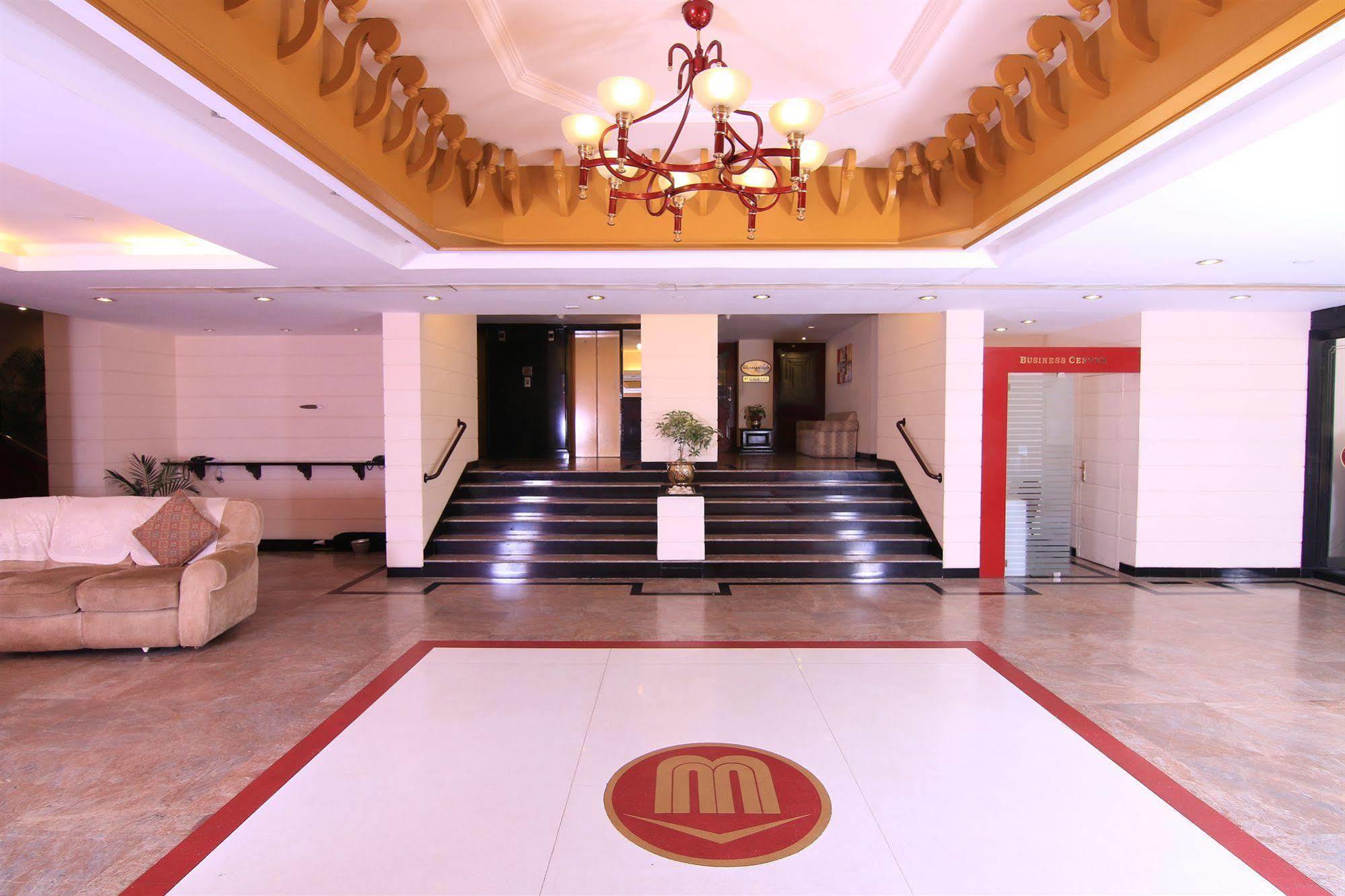 Westway Hotel Kozhikode Ngoại thất bức ảnh