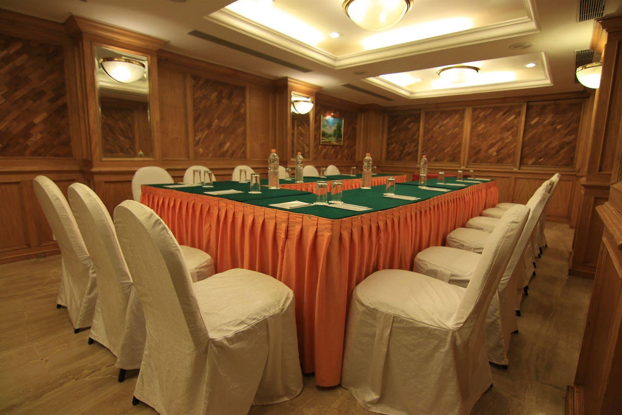 Westway Hotel Kozhikode Ngoại thất bức ảnh