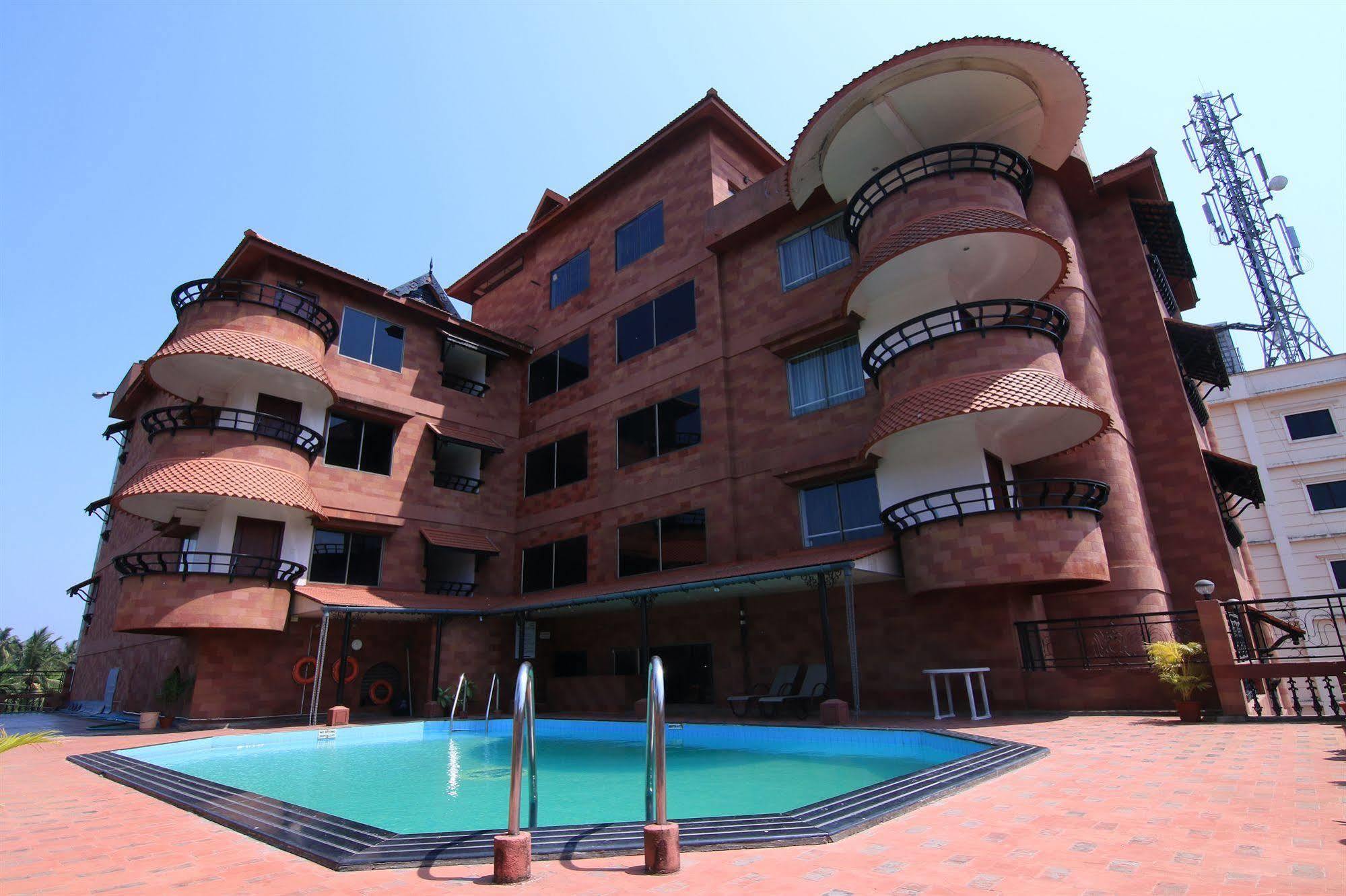 Westway Hotel Kozhikode Ngoại thất bức ảnh